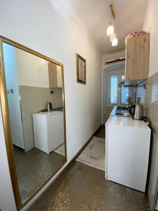 Studio Apartment Naya Mali Losinj